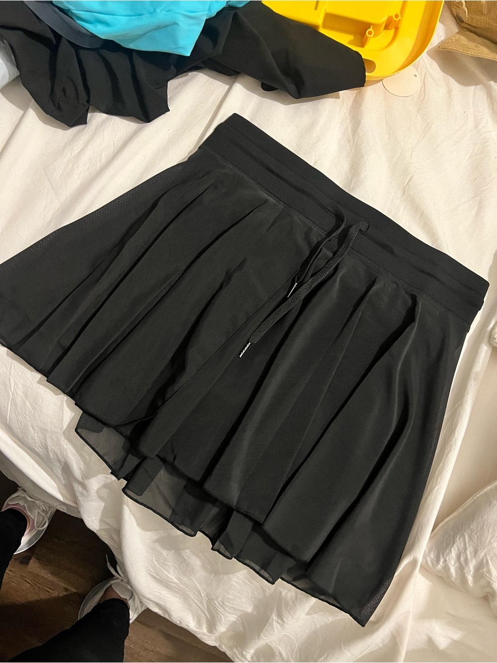 HALARA Black Pleated Athletic Skirt